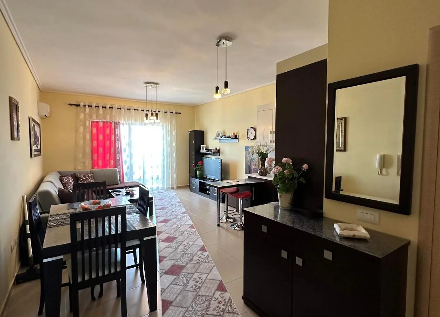 Seaside Bliss Apartment 1 Sarande
