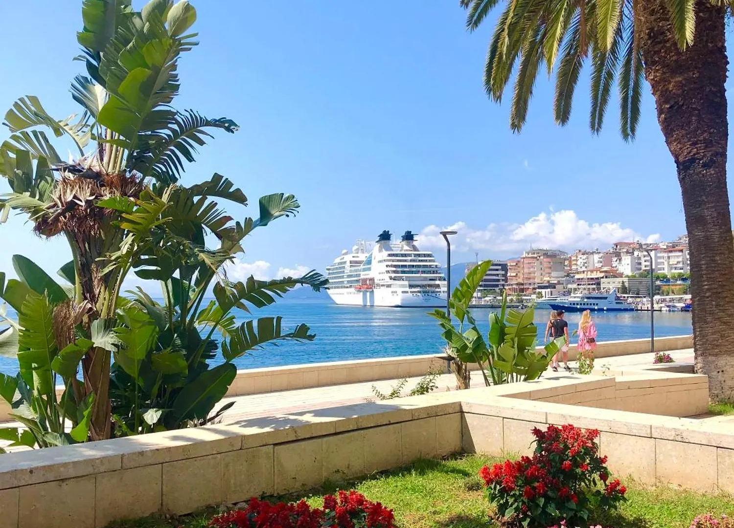Seaside Bliss Apartment 1 Sarande